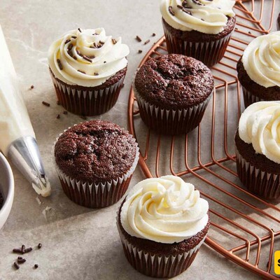 Perfectly Moist Chocolate Cupcakes Made Without a Mixer