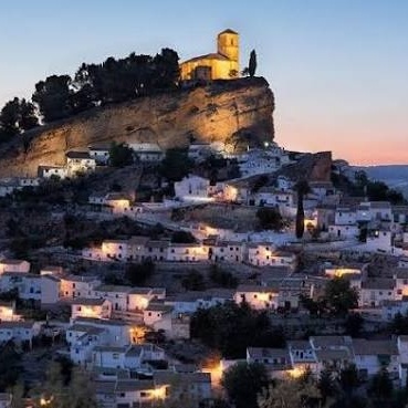 Travel Insights for Granada, a Small City in Southern Spain