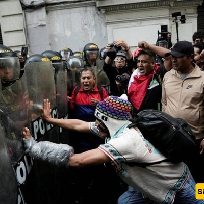 Peru Erupts: Anti-Government Protesters Clash Fiercely with Police