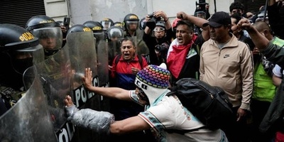 Peru Erupts: Anti-Government Protesters Clash Fiercely with Police