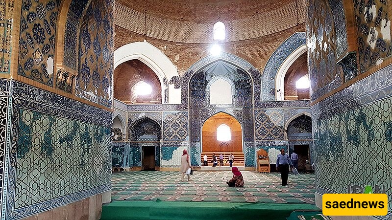  Blue Mosque (Masjid-e Kabud)