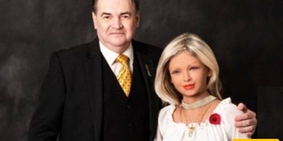 Strange Love and an Even Stranger Marriage of an Australian Man! / ‘I Loved His Pale Skin and Blue Eyes’ + Photos