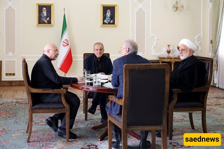 Iran's Top officials Hold Meeting At Presidential Compound