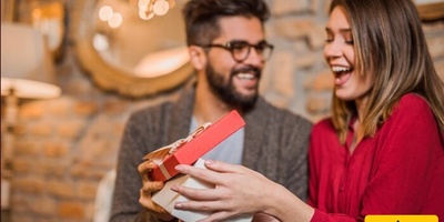 Red Balloons, Chocolate, and Romantic Roses: An Online Valentine’s Paradise