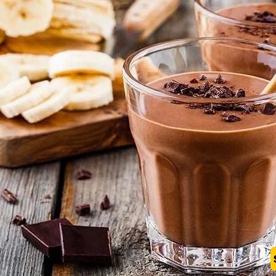 How to Make a Delicious Chocolate Coffee Smoothie!
