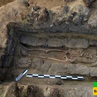 Fascinating and Spectacular Images / Hidden Secrets Beneath the Soil: Discovery of a 5,000-Year-Old Egyptian Tomb Filled with Mysterious Masks