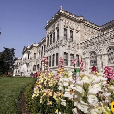 Where Is Dolmabahçe Palace in Istanbul? History, Visitor’s Guide & Photos