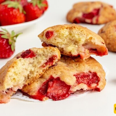 Berry Bliss: How to Make Irresistibly Delicious Strawberry Cookies