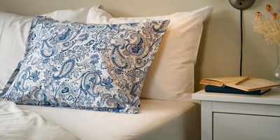 How Your Pillow and Pillowcase Affect Skin and Hair Health