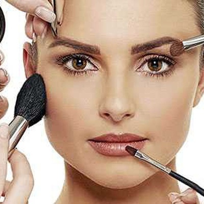 The girl who slept seven years straight with makeup on her face to keep her secret hidden!