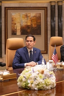 Iranian diplomat: The U.S. only talks about negotiations but does not come to the negotiating table