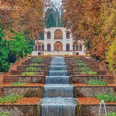 Journey to Shazdeh Mahan Garden: A Qajar Architectural Masterpiece in the Heart of the Desert