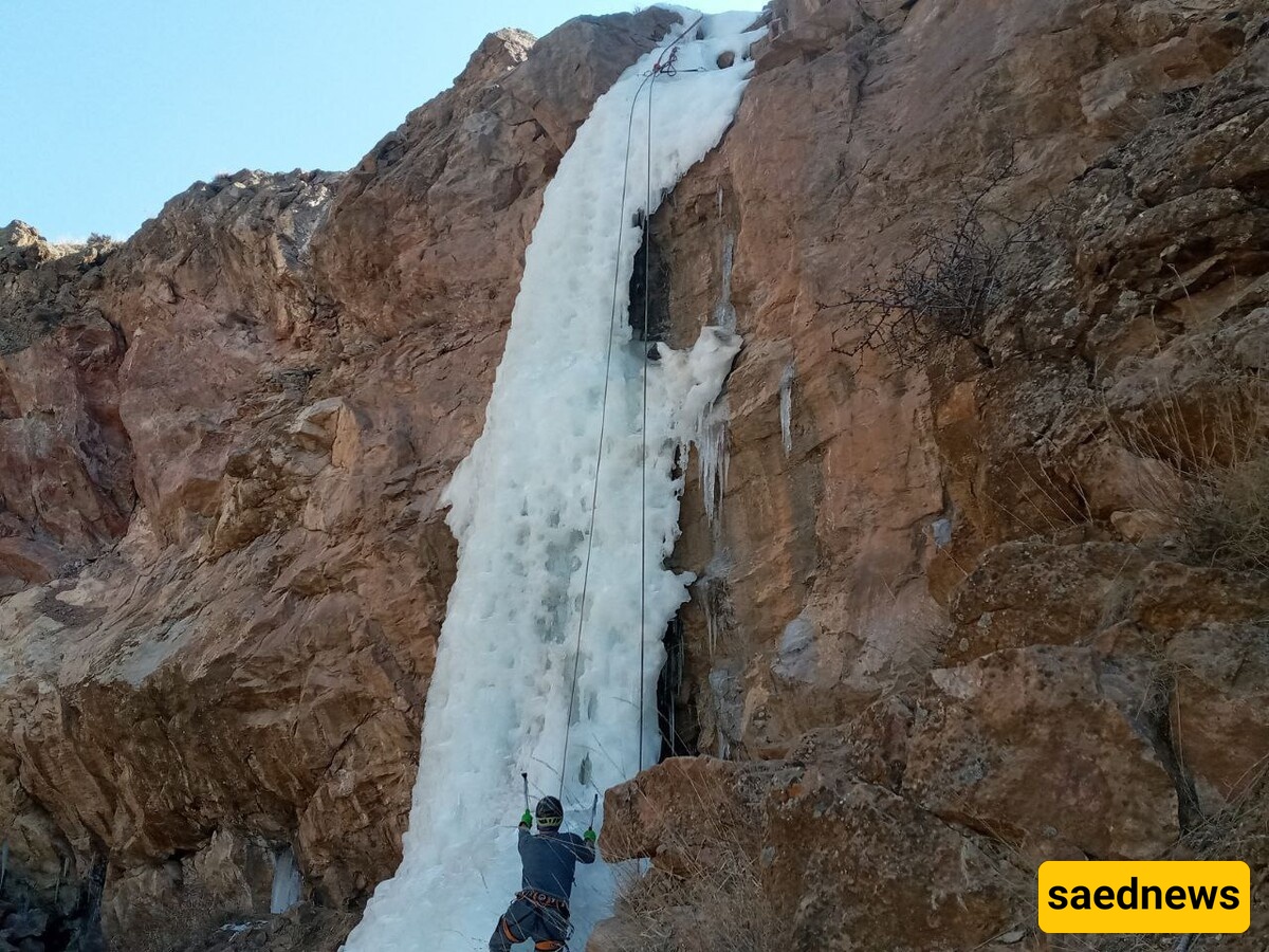 A stunning view of the frozen Eskandar Waterfall in Tabriz – all you see is pure beauty + video