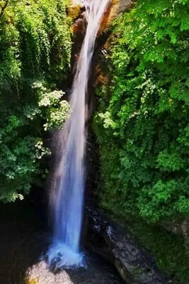 A Video Showcasing the Enchanting Beauty of the Depths of the Talesh Forests: "Kaj Daryaben Waterfall."
