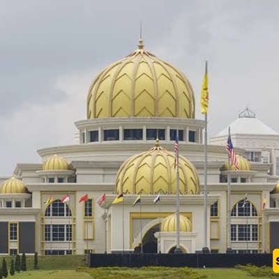 Guide to Visiting the Istana Negara Royal Palace in Kuala Lumpur