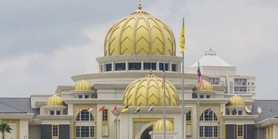 Guide to Visiting the Istana Negara Royal Palace in Kuala Lumpur