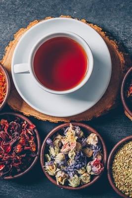 Having A Party? Make Simple Tea Special / 13 Flavorings That Surprise Everyone