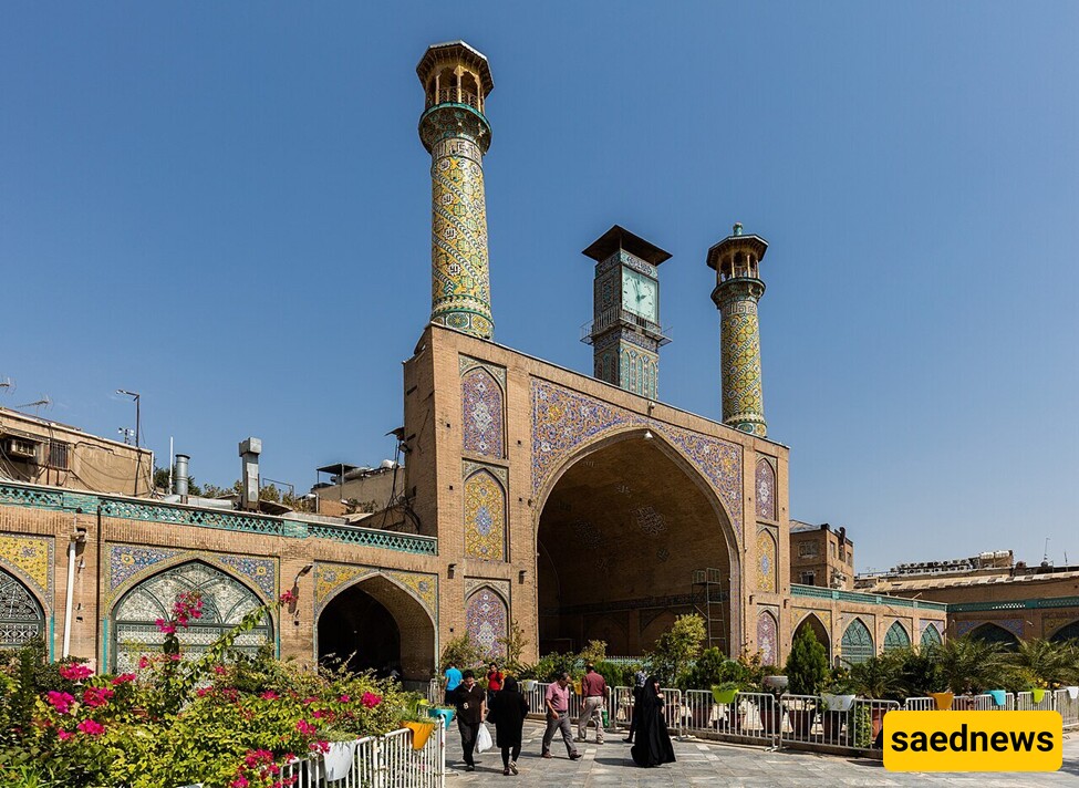 Masjed-e Imam: A Timeless Masterpiece Nestled in Tehran’s Core