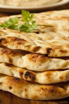 How to Make Delicious and Unique Taftoon Bread in a Traditional Market Style