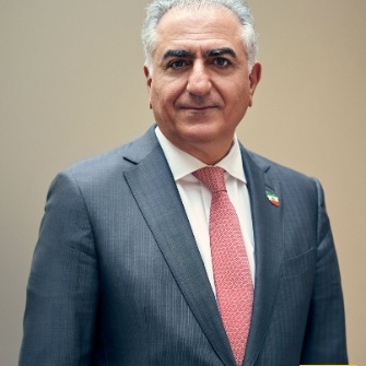 A Page from History: The First and Only Joint Car by Benz, Porsche, and Volkswagen Built to Teach the Shah’s Son—and the Lavish Spending of Public Funds