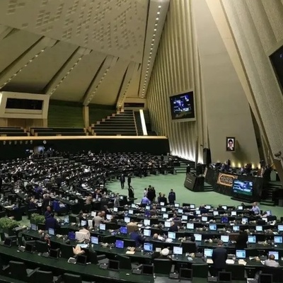 Iran’s Parliament Warns of Firm Response to Snapback Mechanism