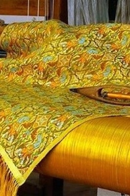 Zarbaft: The Luxurious Persian Fabric That Time Almost Forgot