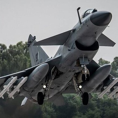 Source Refutes Media Claim On Iran Arms Purchase From China