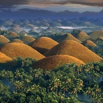 Chocolate Hills: A Stunning and Unique Tourist Attraction in the Philippines