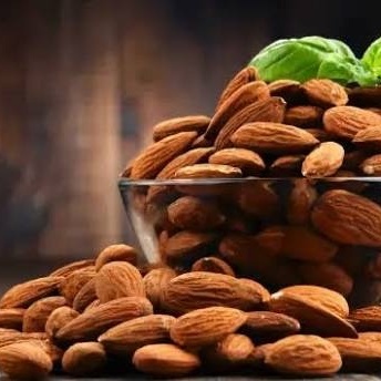 Does Eating Almonds Cause Weight Gain?