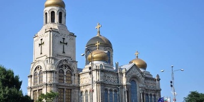 Where Is the Varna Cathedral? + Beautiful Photos of This Stunning Landmark