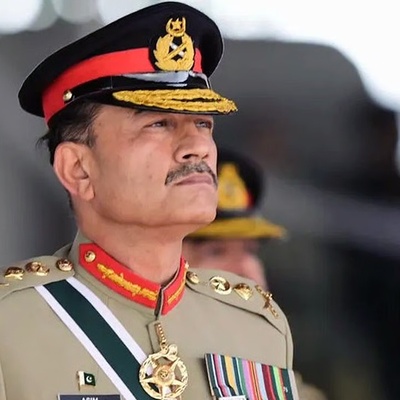 Pakistani Army Chief Heads to Islamabad