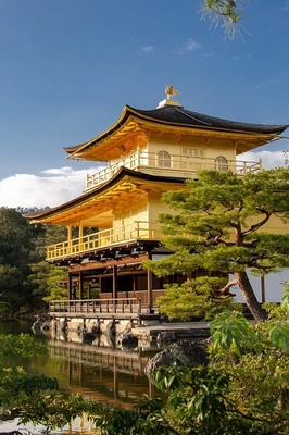 Kinkaku-ji Temple: The Golden Symbol of Japanese History and Architecture