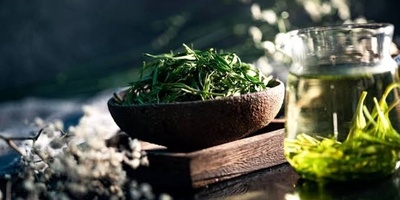 How to Make Homemade Tarragon Vinegar and Discover Its Remarkable Benefits