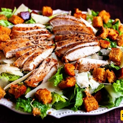 The BEST Chicken Caesar Salad Receipe Right From Italian Restaurants + Hacks to Make it EXTRA delicious!