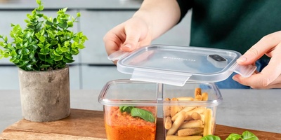 Choosing the Right Container for Storing Hot Food