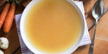How Many Days Can Chicken Broth Be Stored in the Refrigerator?