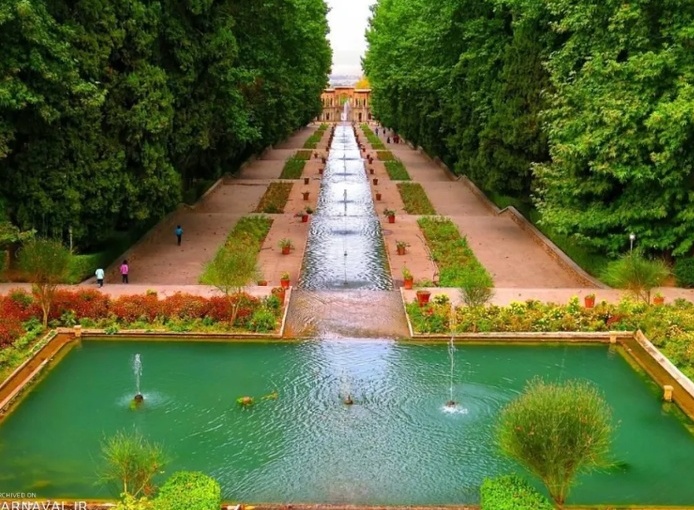 Shazdeh Mahan Garden