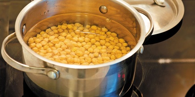 How to Reduce the Cooking Time of Legumes