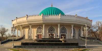 Inside Tashkent’s Amir Timur Museum: A Turquoise-and-Gold Architectural Gem Inspired by Samarkand’s Heritage