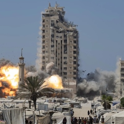(VIDEO) The Last 30 Minutes in a Gaza Tower Before Israeli Missiles Reduced It to Dust (Screams, Stairs, and a Final Goodbye)