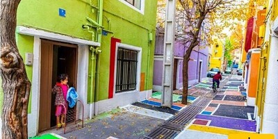Impressive Creativity by a Southern Female Artist in Designing the Alleys of Bushehr, Known as “Koocheye Naneh Masoumeh” / Bravo – It Looks Stunning + Video