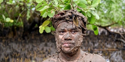 (Images) Mud Bath For Cleansing Sins!