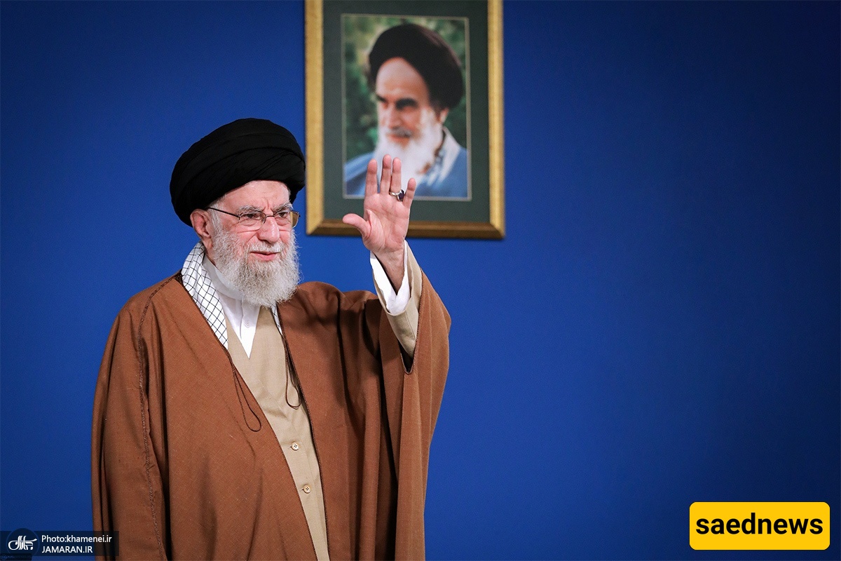 Unseen Archive: Khamenei in IRGC Uniform Leads Frontline Mourning for Imam Hussein