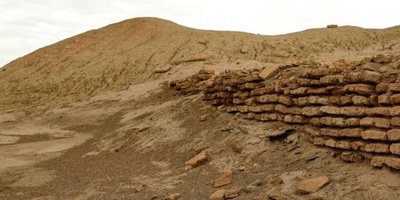 Images: How The Treasures of “Mother of Scorpions” Are Being Buried