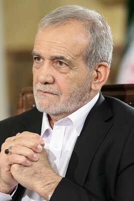 Iranian President Stresses Significance of Unity For Progress