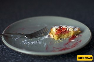 Almond cake